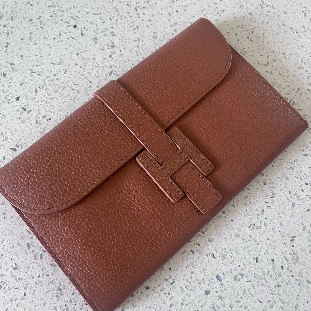 Leather wallet camel tone